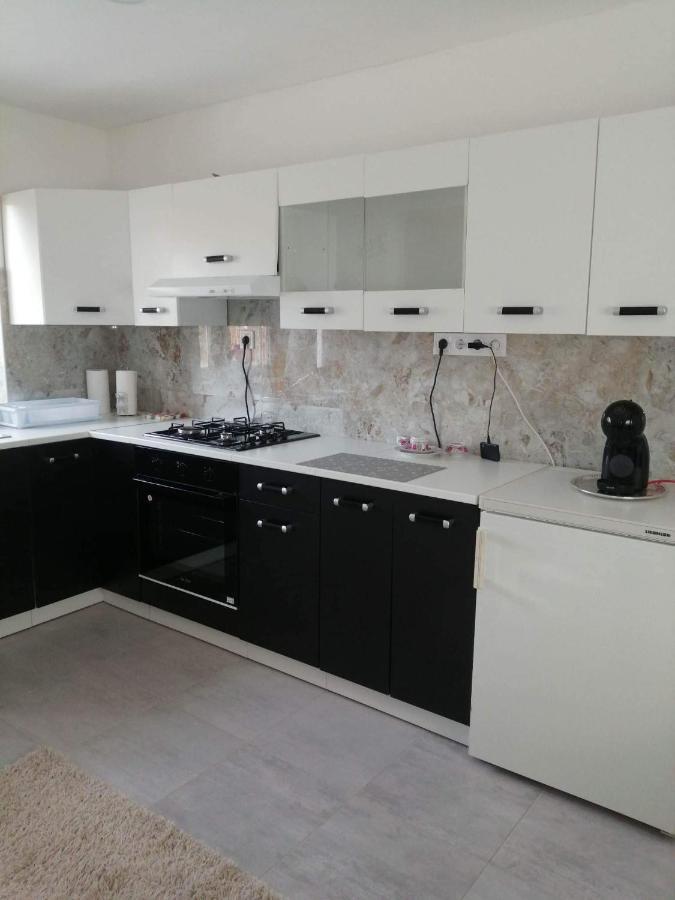 Horvath Apartman Keszthely Exterior photo